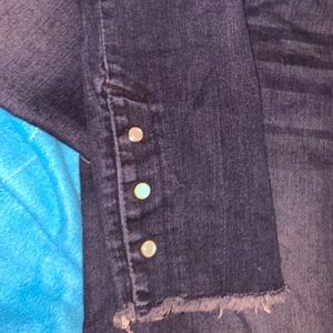 westport pearl button skinny jeans